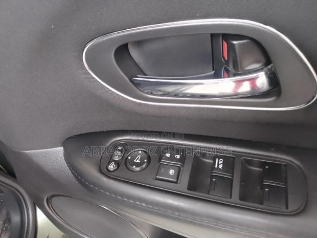 Honda Vezel 2016 Green