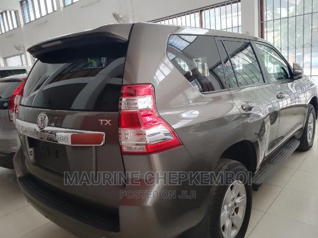 Toyota Land Cruiser Prado 2016 Brown