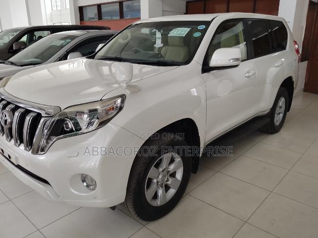 Toyota Land Cruiser Prado 2016 White