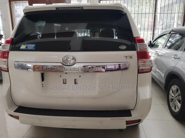 Toyota Land Cruiser Prado 2016 White
