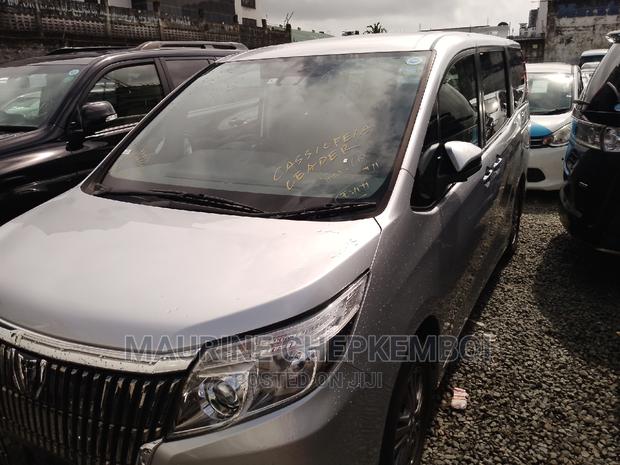 Toyota Esquire 2016 Silver
