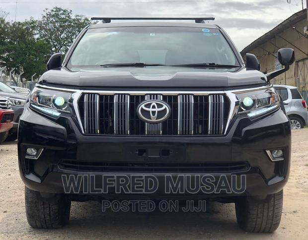 Black 2017 Toyota Land Cruiser Prado 2.8 - Premium Off-Road SUV