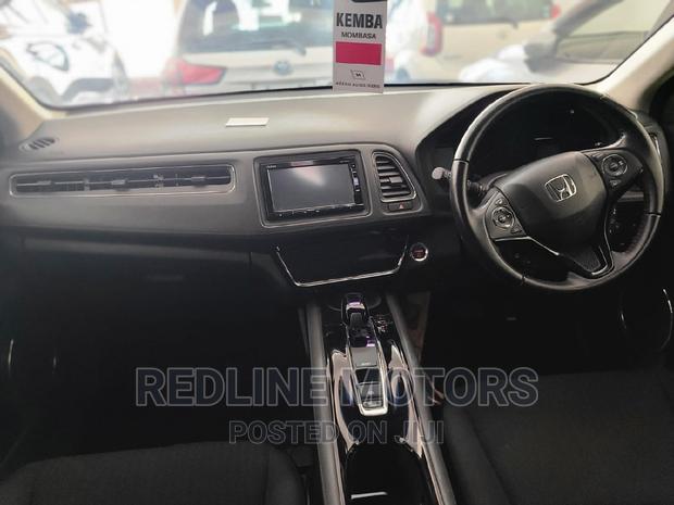 Gray 2017 Honda Vezel - Excellent Condition SUV