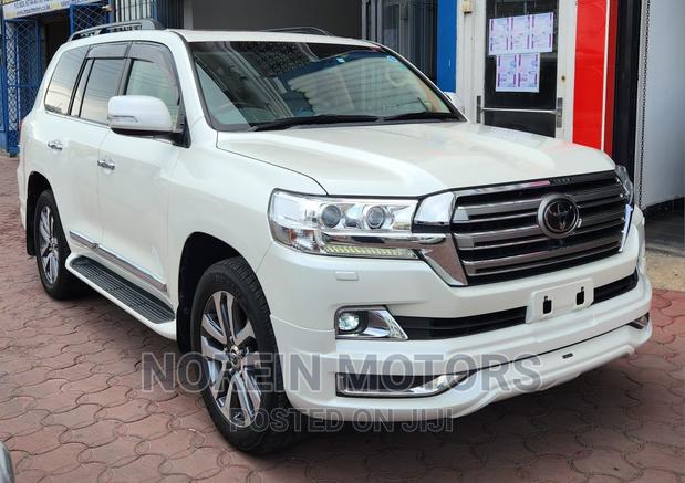 White 2017 Toyota Land Cruiser: Where Power Meets Sophistication