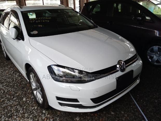Volkswagen Golf 2016 White
