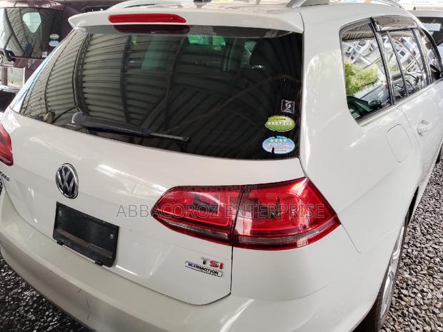 Volkswagen Golf 2016 White