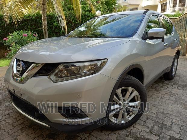 2016 Nissan X-Trail 2.0 Petrol AWD in Silver - Pre-owned Vehicle