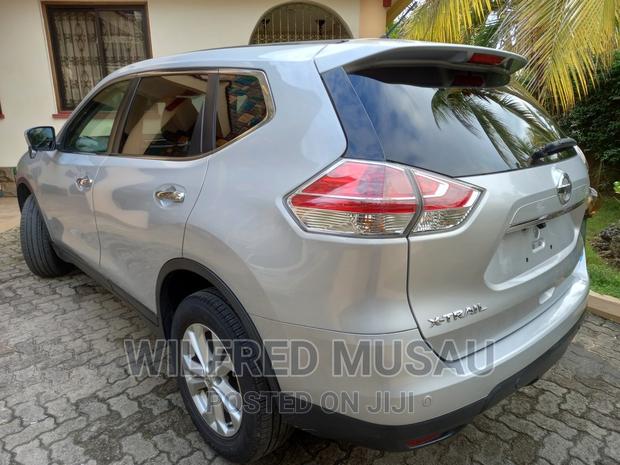 2016 Nissan X-Trail 2.0 Petrol AWD in Silver - Pre-owned Vehicle