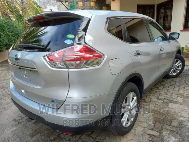 2016 Nissan X-Trail 2.0 Petrol AWD in Silver - Pre-owned Vehicle