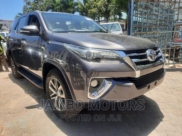 2016 Toyota Fortuner 2.8 D AWD in Silver - Adventure-Ready SUV