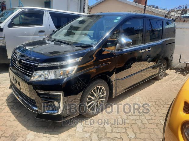 2016 Toyota Voxy Black - Pre-owned MPV for Sale