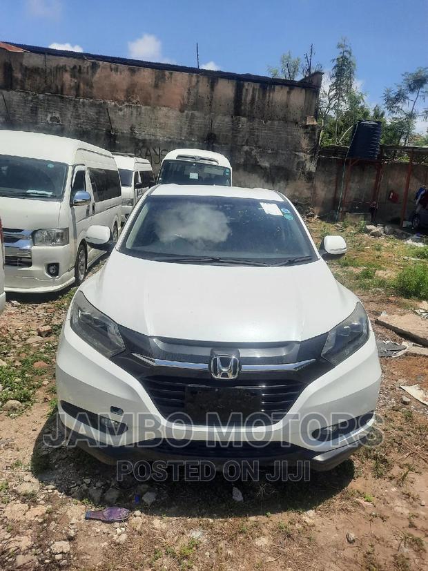 2016 Pearl Honda Vezel 1.5 2WD - Modern Compact SUV - Great Value