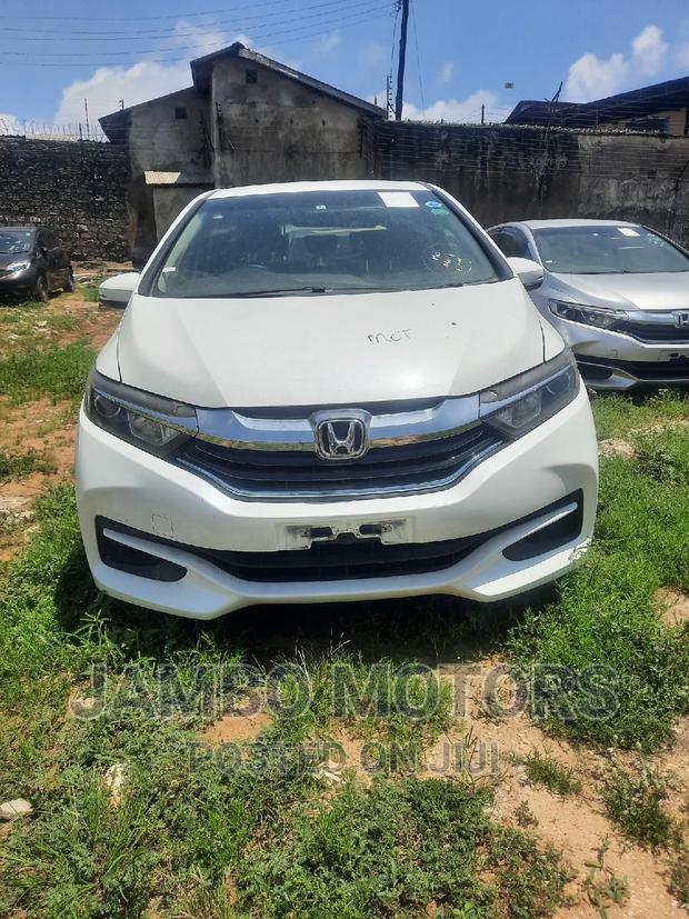 2016 Honda Shuttle Fit 1.5L Hybrid 2WD White