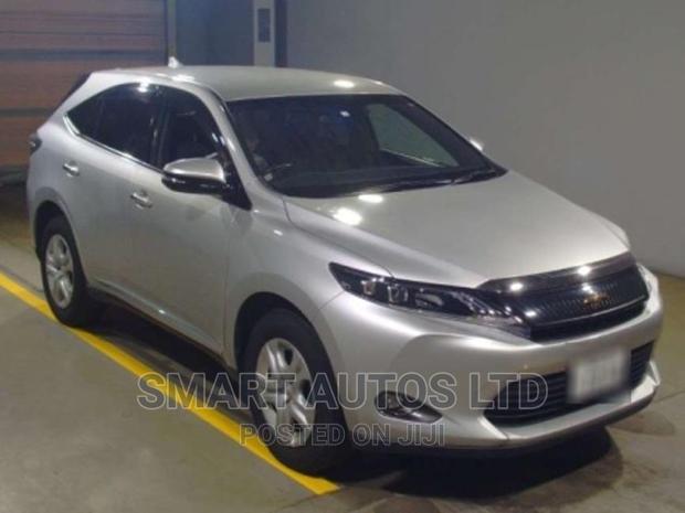 Pre-Owned 2016 Toyota Harrier in Silver: Impeccable Condition