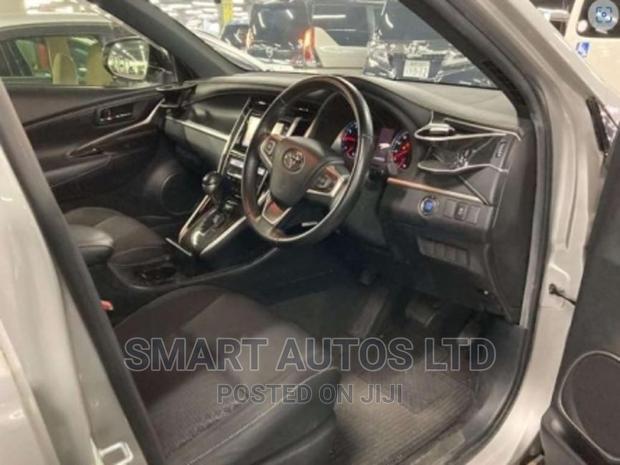 Pre-Owned 2016 Toyota Harrier in Silver: Impeccable Condition