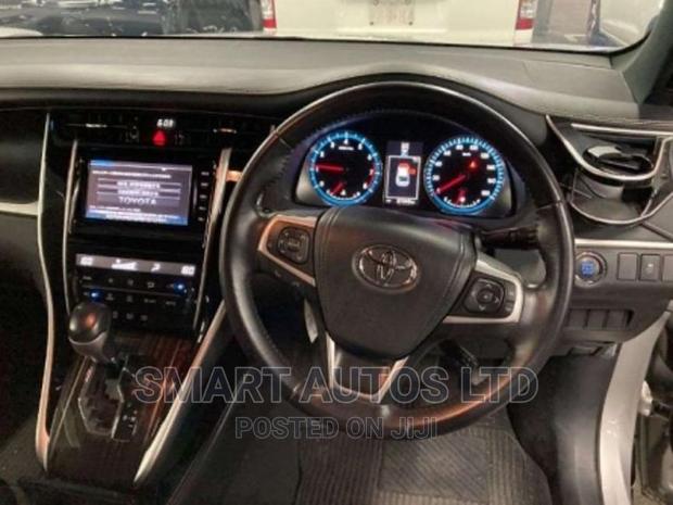 Pre-Owned 2016 Toyota Harrier in Silver: Impeccable Condition