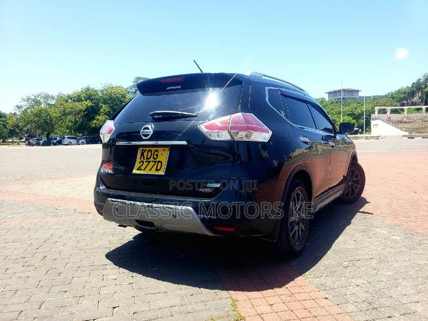 Nissan X-Trail 2.0 Petrol AWD 2016 - Black - Used Car for Sale