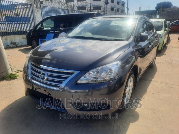 2016 Nissan Sylphy Gray Sedan - Sleek Design