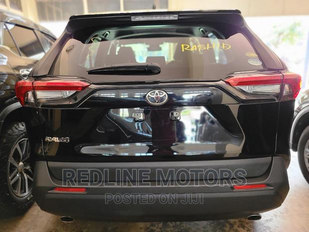 2019 Toyota RAV4 Black - Sophisticated and Adventurous SUV
