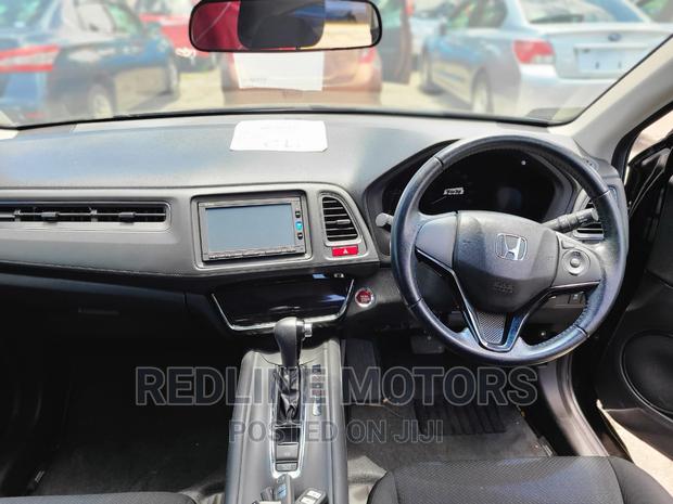 2017 Honda Vezel Black - Stylish Compact SUV