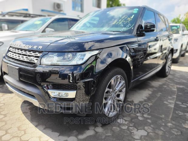 New 2016 Land Rover Range Rover in Black: Top-of-the-line SUV