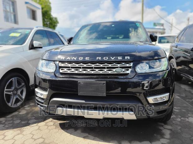 New 2016 Land Rover Range Rover in Black: Top-of-the-line SUV