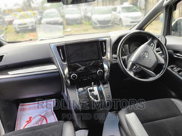 White Toyota Alphard 2016 - Premium Sedan Available