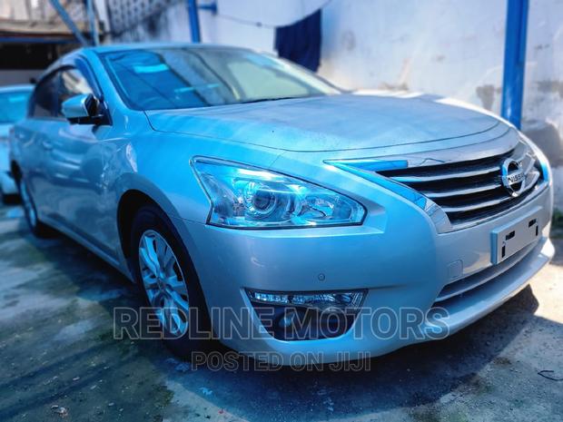 2016 Nissan Teana in Silver - Stylish Sedan for Sale