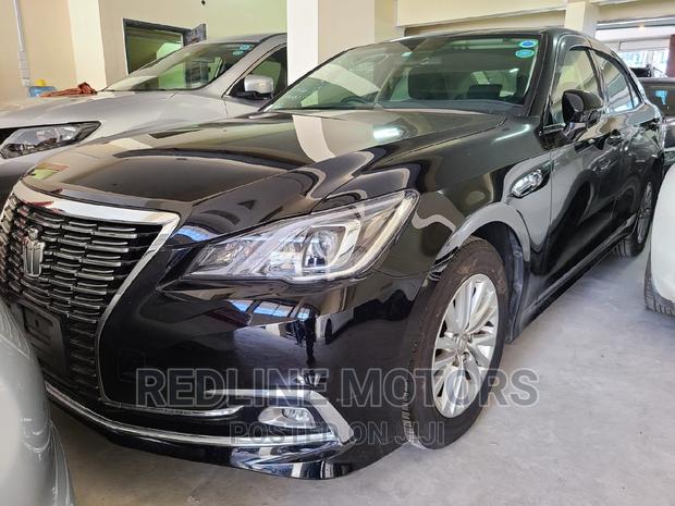 Used 2017 Toyota Crown Black: Affordable Luxury Sedan