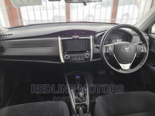 2016 Toyota Corolla Fielder - Gray: Comfortable Ride Awaits