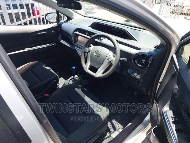 Economical 2017 Toyota Aqua Silver: Perfect for Daily Commutes!