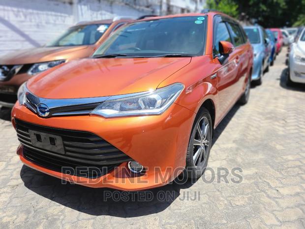 Gold 2016 Toyota Corolla Fielder: Space, Style, and Performance