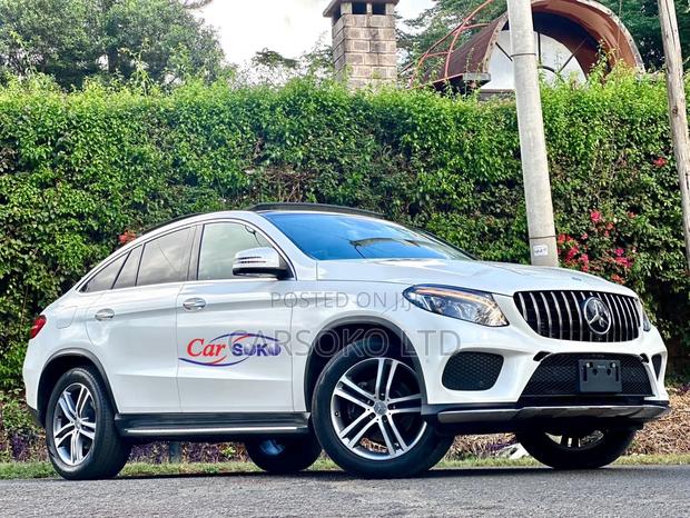 2017 GLE 350d 4MATIC Mercedes-Benz GLE-Class - White