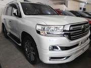 2018 Land Cruiser Pearl Edition: Premium SUV for Adventure and Comfort for sale
