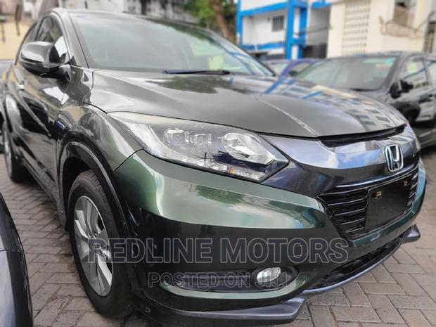 2017 Honda Vezel Green: Eco-Friendly, Compact SUV
