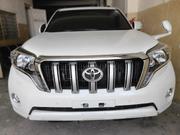 Luxurious 2017 Toyota Land Cruiser Prado in Pearl for sale