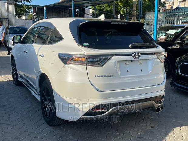 White 2017 Toyota Harrier 2.0: High-Quality Used SUV