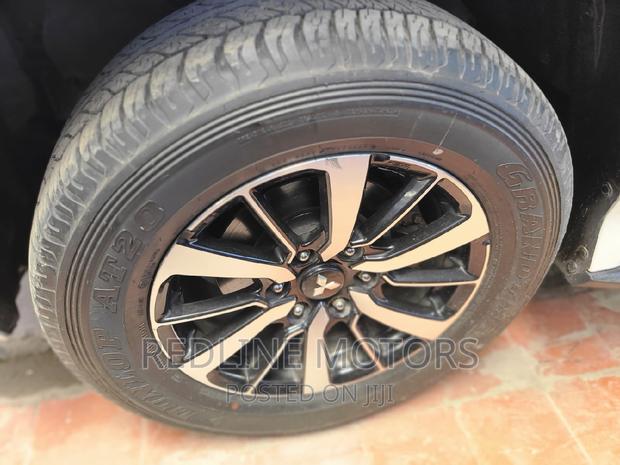 New Mitsubishi Pajero Sport Pearl 2016: Rugged Comfort for Your Journey