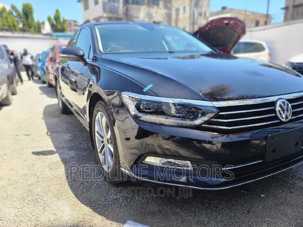 Blue 2016 Volkswagen Passat: Sophisticated Sedan