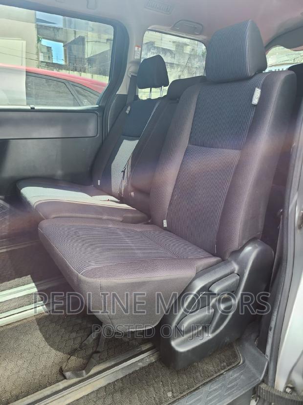 2016 Toyota Voxy Pearl: Luxury MPV for the Whole Family