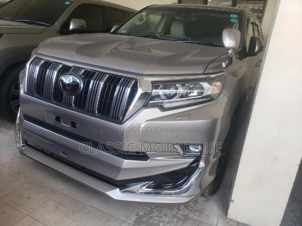 2019 Toyota Land Cruiser Prado 2.8 Diesel Gray - Premium Off-Roader