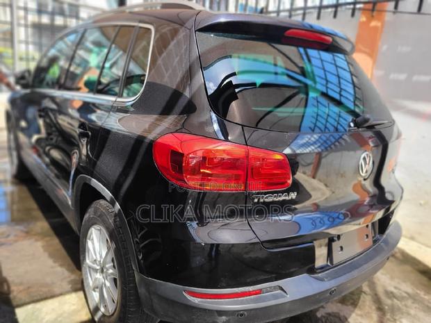 Black 2016 Volkswagen Tiguan: Affordable and Stylish SUV