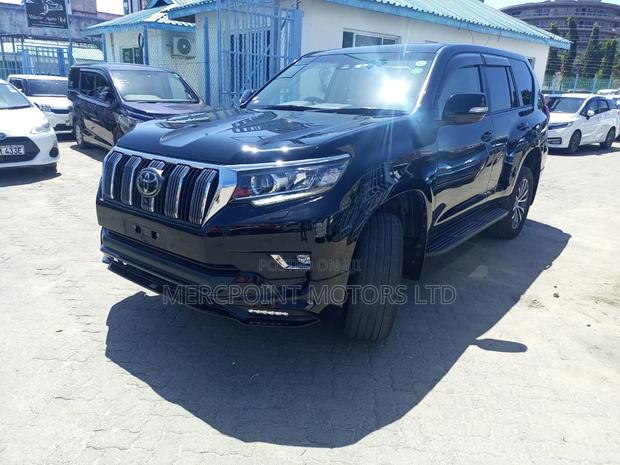 2018 Toyota Land Cruiser Prado Black Edition: Premium Off-Road Vehicle