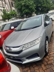 2016 Honda Grace 1.5 Petrol FWD Silver: Luxurious, Economical, and Spacious for sale