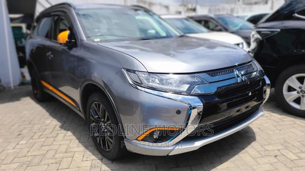 Gray Mitsubishi 2017 Outlander - Pre-owned SUV for sale