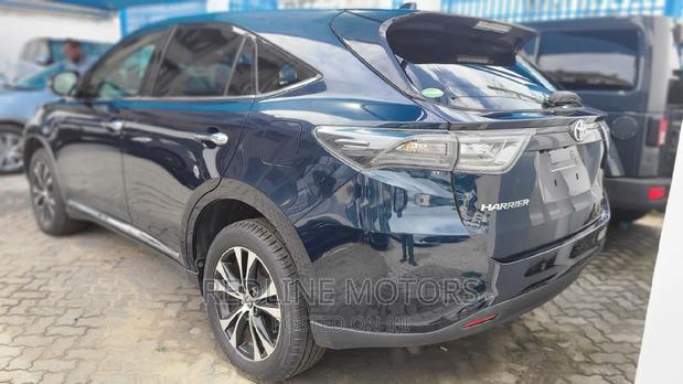 2016 Toyota Harrier in Blue: Modern SUV for Sale