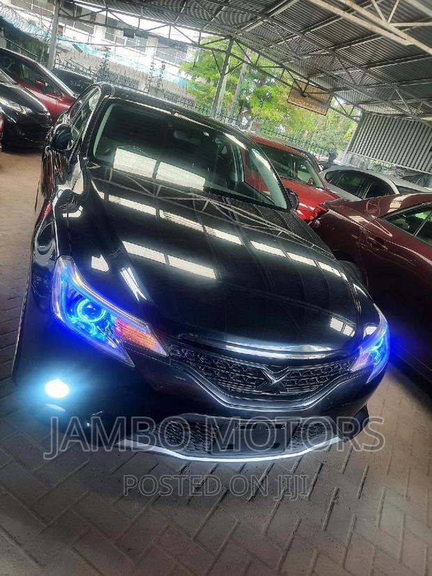 Luxurious 2016 Toyota Mark X 2.5 RWD Black - Used Sedan for Sale