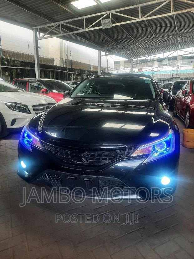 Luxurious 2016 Toyota Mark X 2.5 RWD Black - Used Sedan for Sale