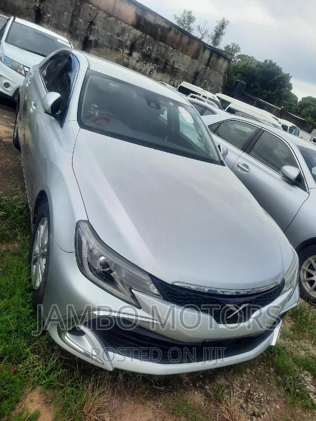 2016 Toyota Mark X 2.5 Silver - Stylish Rear-Wheel Drive Car