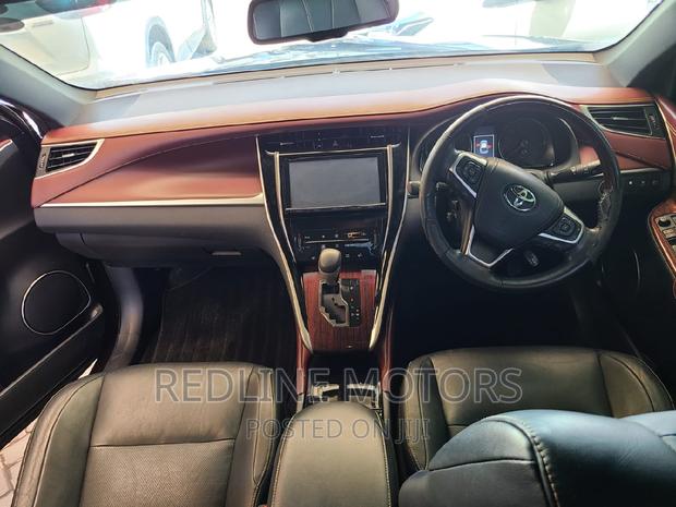 Used 2016 Toyota Harrier: Stylish Purple SUV for Sale